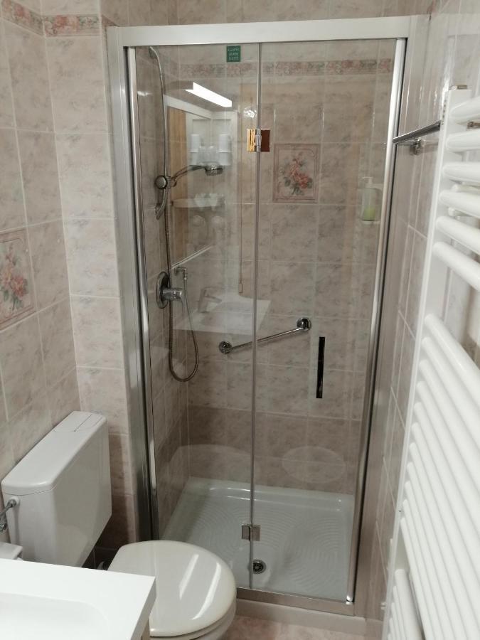 Single Room Lake View
